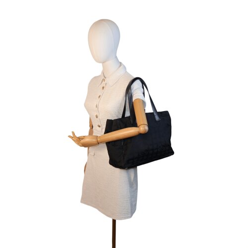 Chanel New Travel Line Tote Medium Chanel Chanel 2