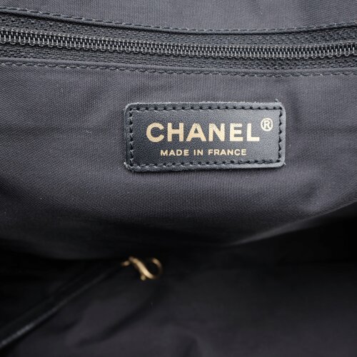 Chanel New Travel Line Tote Medium Chanel Chanel 17