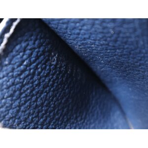 Louis Vuitton Cosmetic Pouch PM Kleinlederwaren Louis Vuitton 27