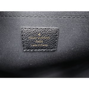 Louis Vuitton Daily Pouch Handbags Louis Vuitton 25