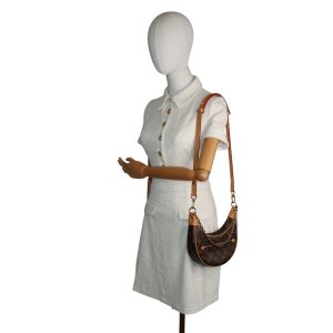 Louis Vuitton Loop PM Handbags Louis Vuitton 22