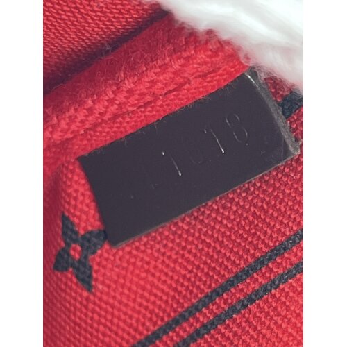 Louis Vuitton Mini Pochette Accessoires Trunks & Bags Handbags Louis Vuitton 17