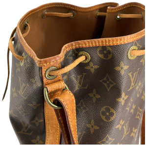 Louis Vuitton Sac Noe Grand Monogram Canvas Carrier bags Louis Vuitton 42