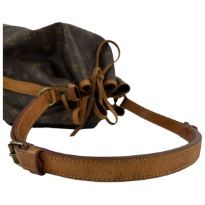 Louis Vuitton Sac Noe Grand Monogram Canvas Carrier bags Louis Vuitton 45