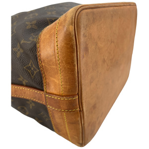 Louis Vuitton Sac Noe Grand Monogram Canvas Carrier bags Louis Vuitton 32