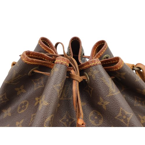 Louis Vuitton Noe Petit Monogram Canvas Carrier bags Louis Vuitton 16