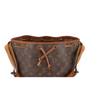 Louis Vuitton Noe Petit Monogram Canvas Carrier bags Louis Vuitton 34