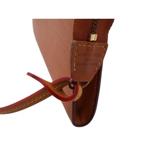 Louis Vuitton Pochette Accessoires Epi Cannelle Handtaschen Louis Vuitton 20