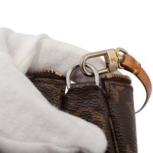 Louis Vuitton Pochette Accessoires Monogram Canvas Handtaschen Louis Vuitton 27