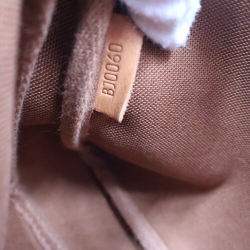 Louis Vuitton Pochette Accessoires Monogram Canvas Handtaschen Louis Vuitton 16