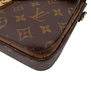Louis Vuitton Pochette Metis Monogram Reverse Canvas Handtaschen Louis Vuitton 33