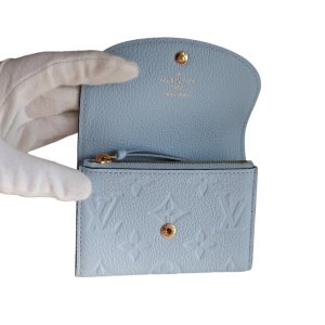 Louis Vuitton Rosalie Coin Empreinte Bleu Nuage Geldbörsen Louis Vuitton 19