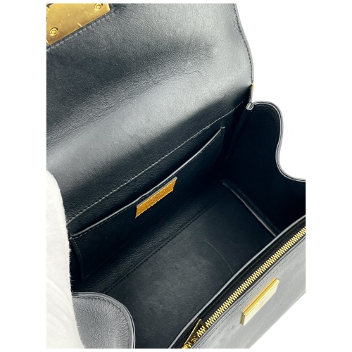 Louis Vuitton The Arch PM Handtaschen Louis Vuitton 18