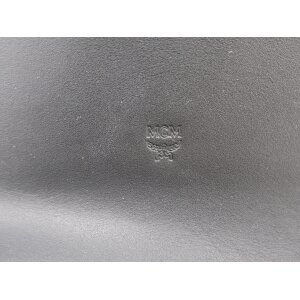 MCM Patricia Geldbörse mit Schulterkette Geldbörsen MCM 25