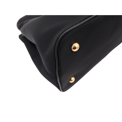 Prada Nylon Tasche mit Schulterriemen Handtaschen Prada 12