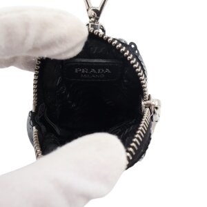 Prada Re-Edition 2005 Schwarz Handtaschen Prada 40